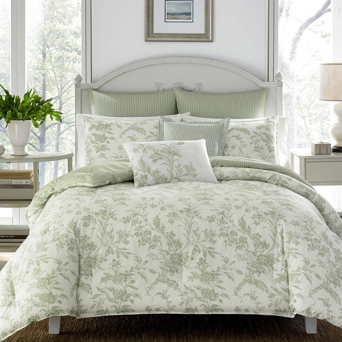 King Natalie Duvet Cover Set Green - Laura Ashley