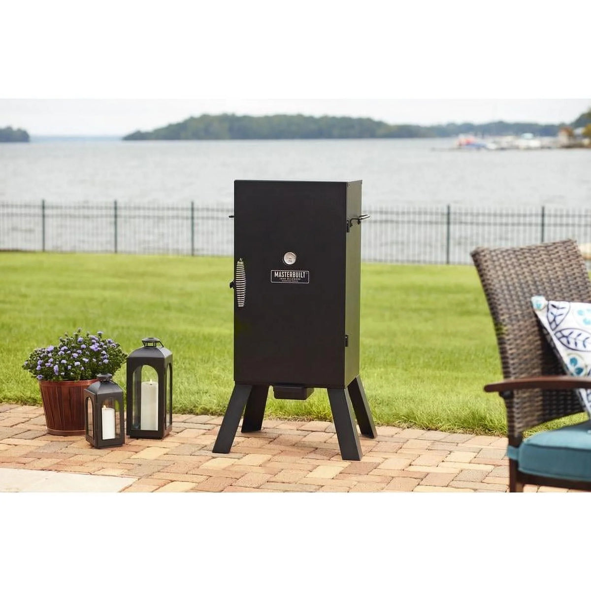 Masterbuilt 536.3 - Sq in Black Electric Smoker