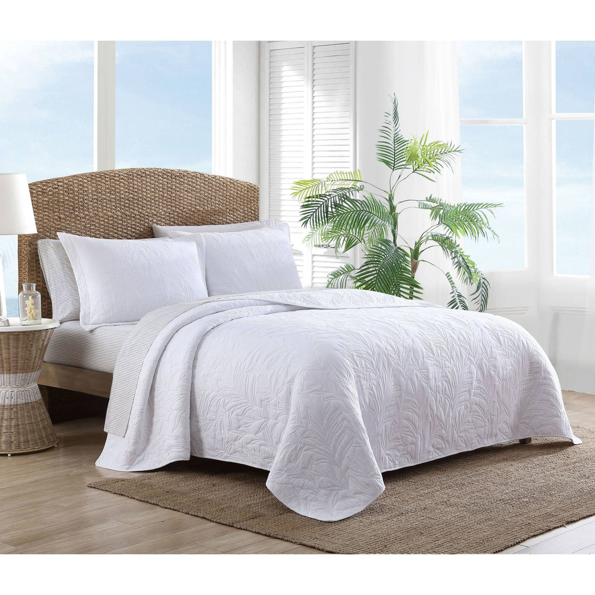 Tommy Bahama Solid Costa Sera Cotton Quilt, White, Twin