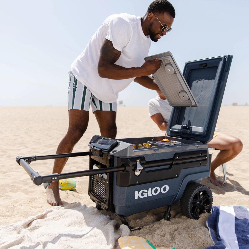Igloo 70 QT Trailmate Journey Rolling Cooler, Carbonite Gray