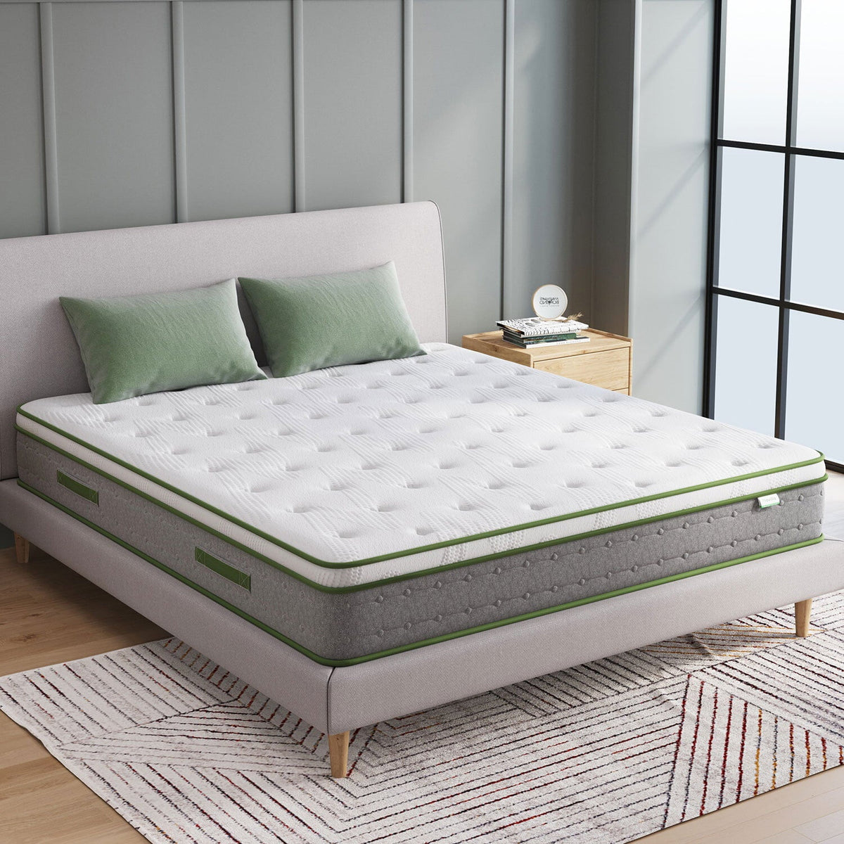 10'' Pocket Spring Hybrid Mattress in a Box for Cool Sleep. Queen Size Mattress