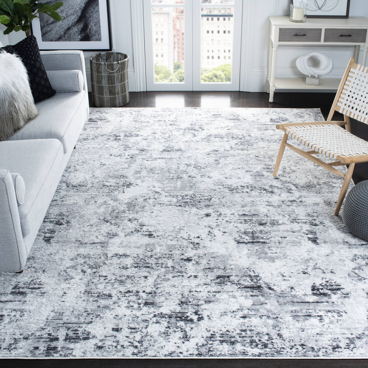 Safavieh Amelia Gray/Ivory 8 ft. x 10 ft. Area Rug