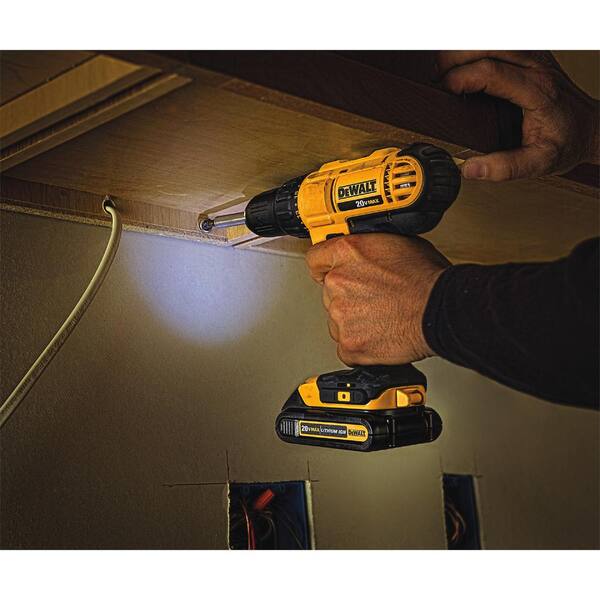 20V MAX Cordless 7 Tool Combo Kit, 20V MAX 4.5 - 5 In. Grinder, and (1) 20V 4.0ah and (1) 20V 2.0ah Batteries