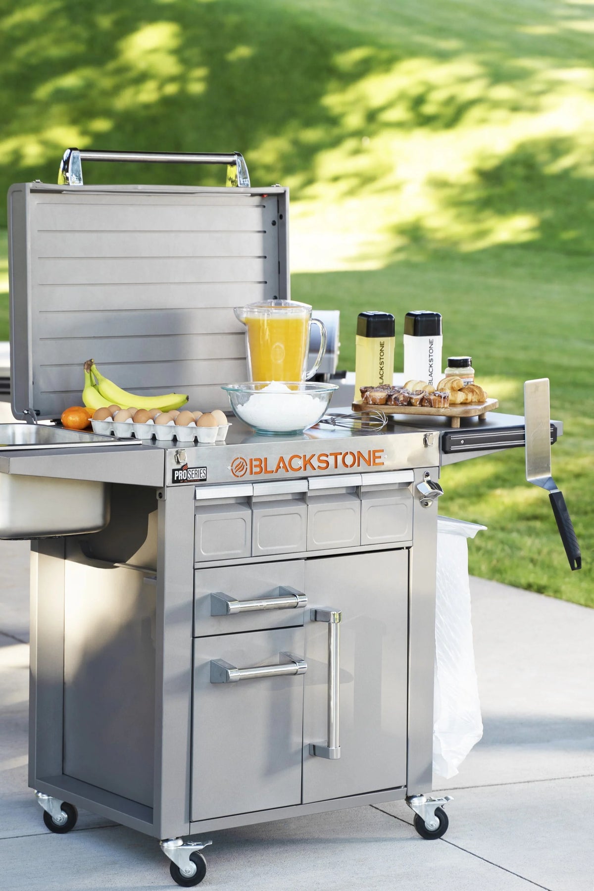 Blackstone Proséries Prep, Serve, and Store Cart with Hood