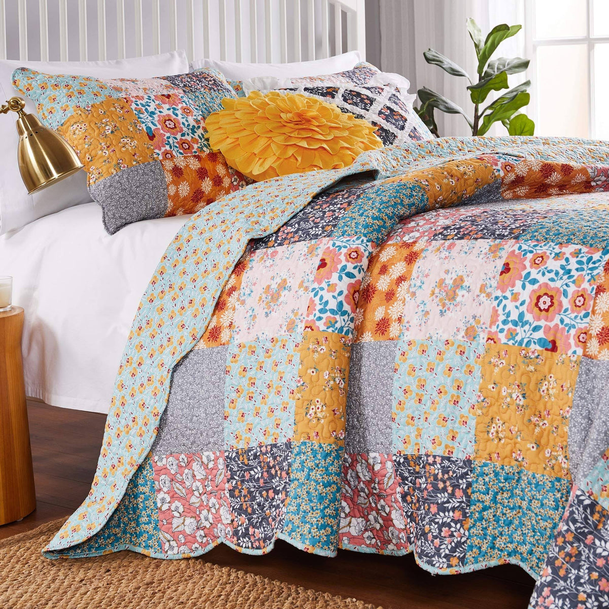 Barefoot Bungalow Carlie Quilt Set, 3-Piece Full/Queen, Calico
