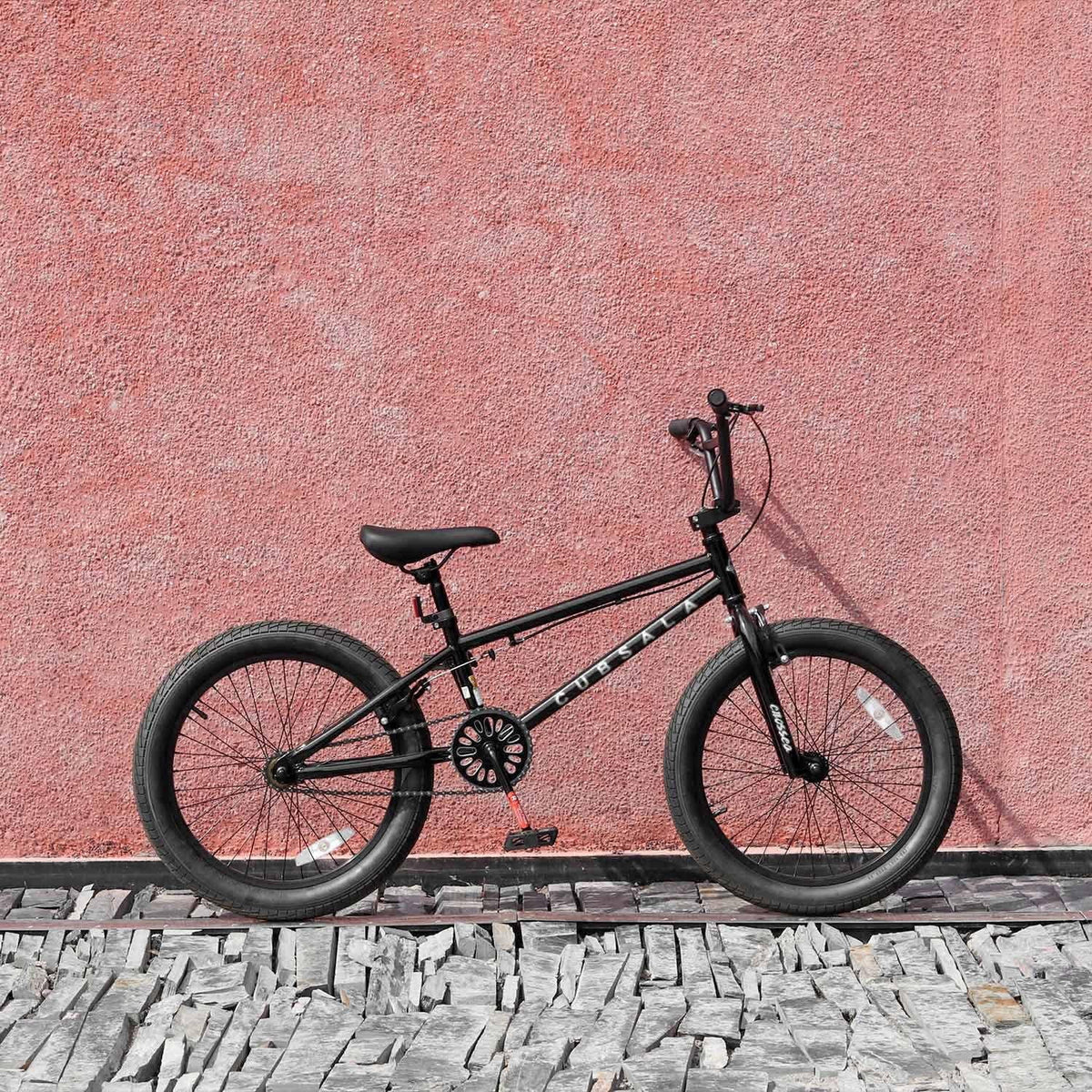 Cubsala 20 in Kids BMX Bike Freestylefor Age 6 - 14 Years Old Boys Girls with 4 Pegs, Black with Red Tires